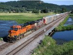 BNSF 3702